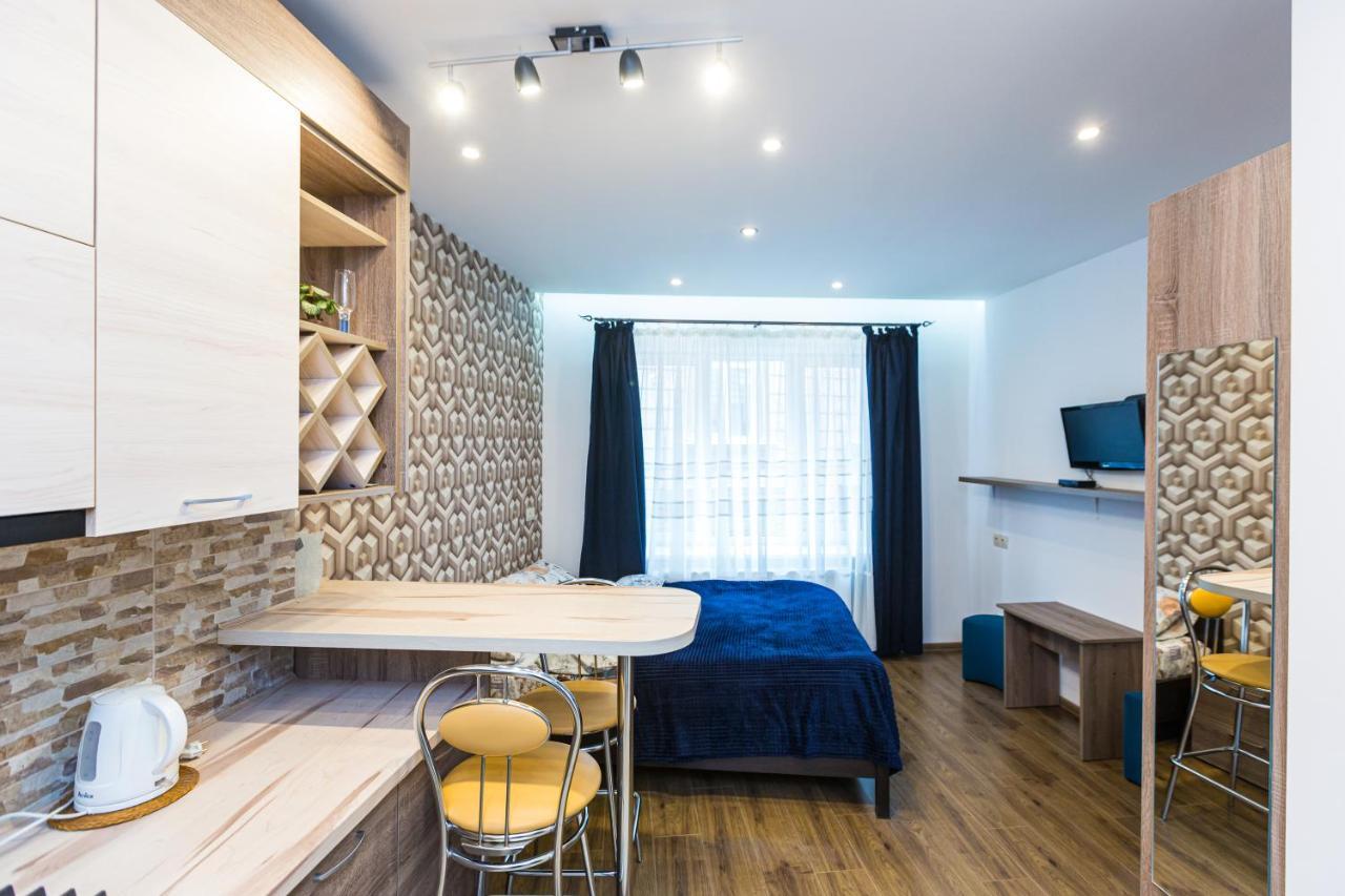 2 Kn. Romana Apartment 利沃夫 外观 照片